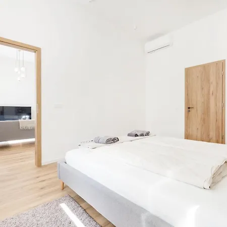 Natural Harmony Apartment *